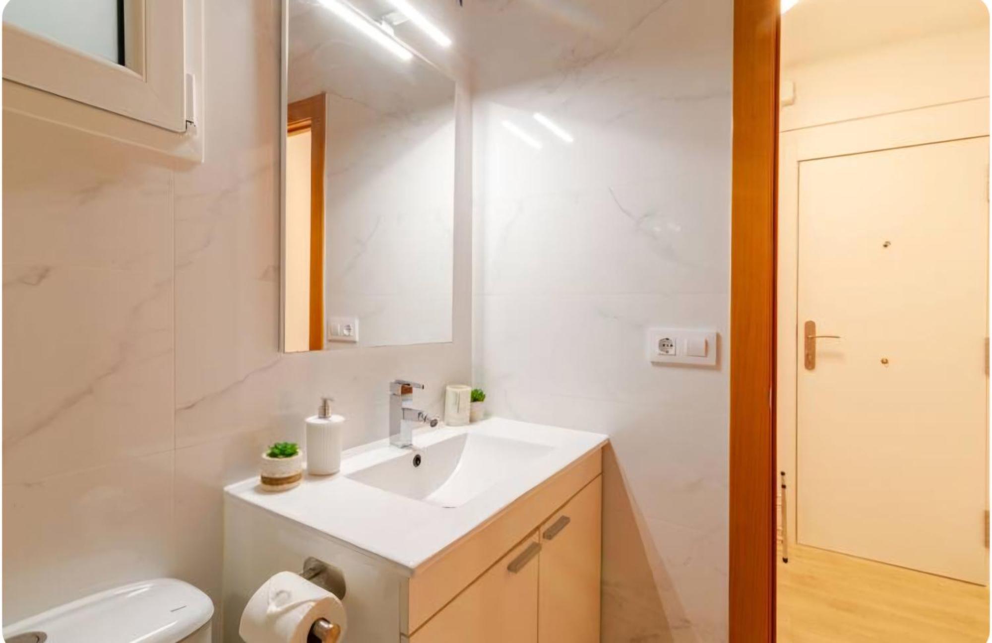 Hermoso Apartamento Cerca Al Mar Blanes Exterior photo